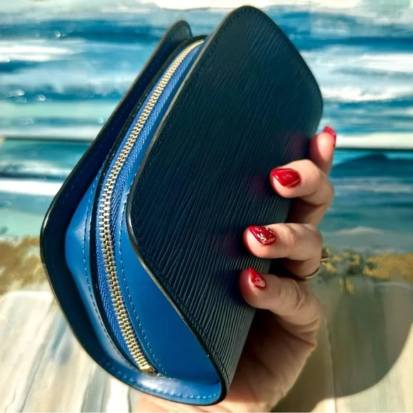 Louis Vuitton Dauphine Epi Toledo Blue Cosmetic Bag - Picture 5 of 11